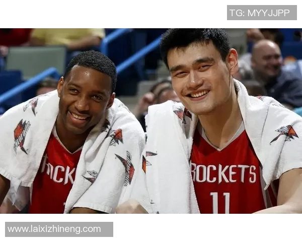 姚明热情欢迎马布里重返中国篮球共叙昔日辉煌与友谊