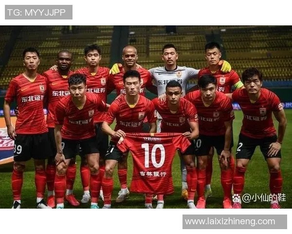 香港足球明星队官方发布全新赛季阵容与活动计划引发球迷热议